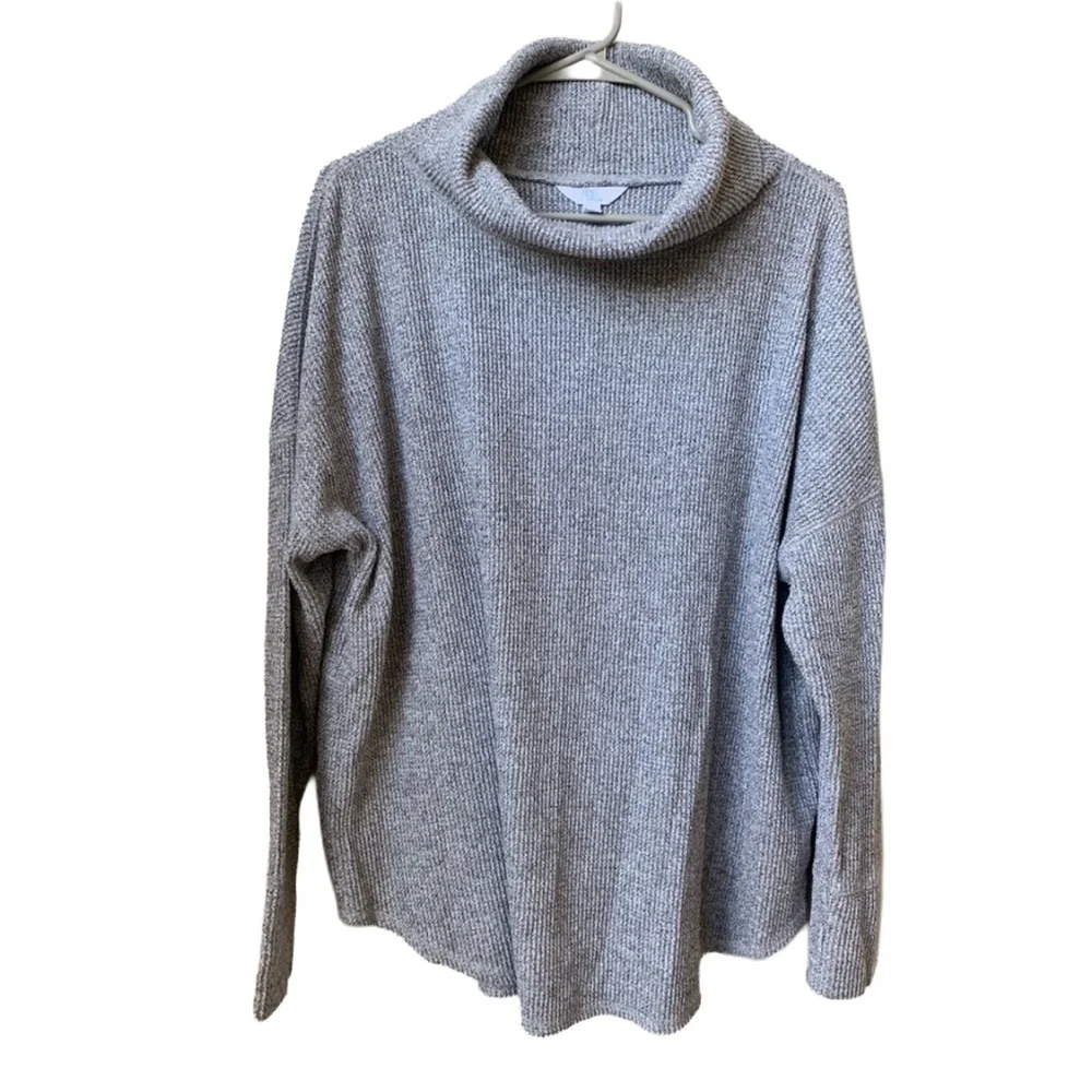TIME AND TRU Women’s Gray and Cream Waffle Weave Mock Neck Long Sleeve Tunic